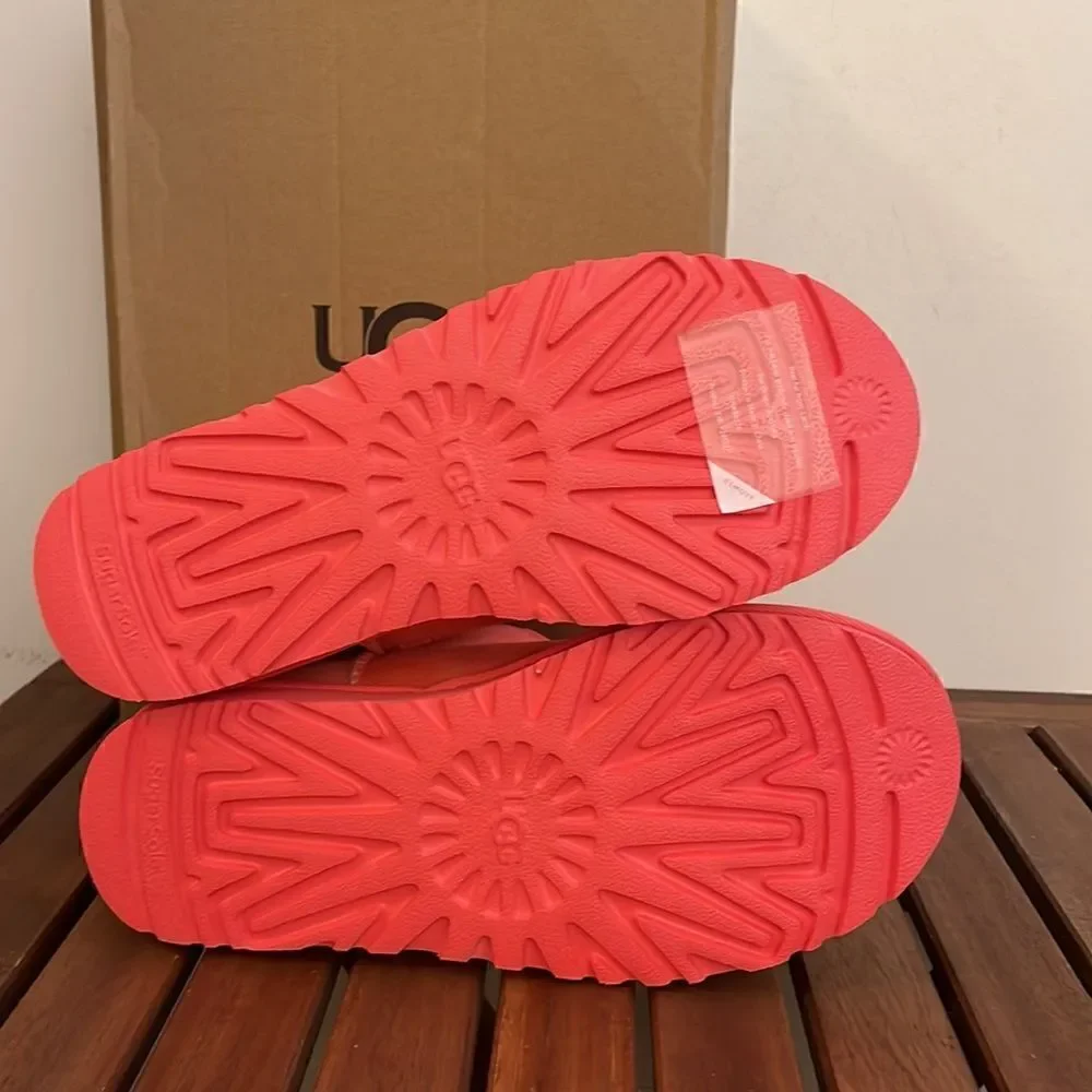UGG Classic Mini II Boots Punch Pink USA Women size 6/UK 4/EU 37